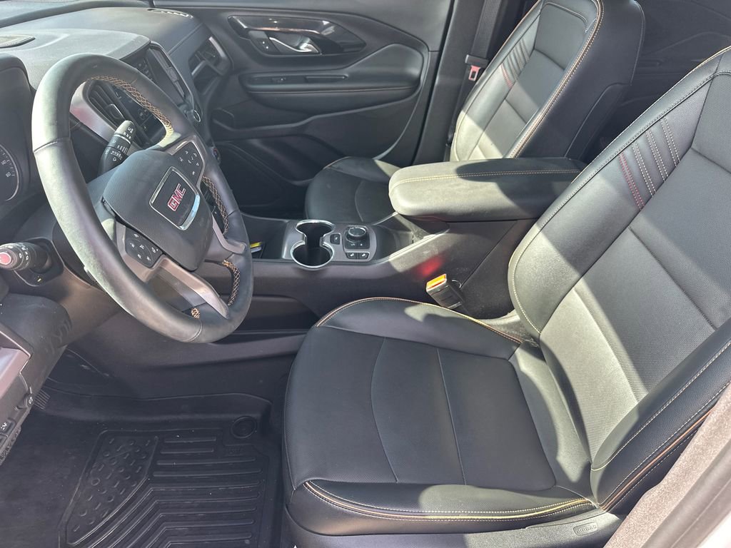 Used 2024 GMC Terrain AT4 w/ Infotainment Package II image 9