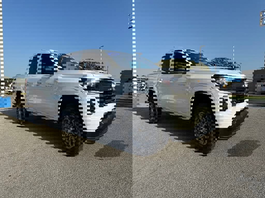 New 2025 Chevrolet Colorado LT image 7