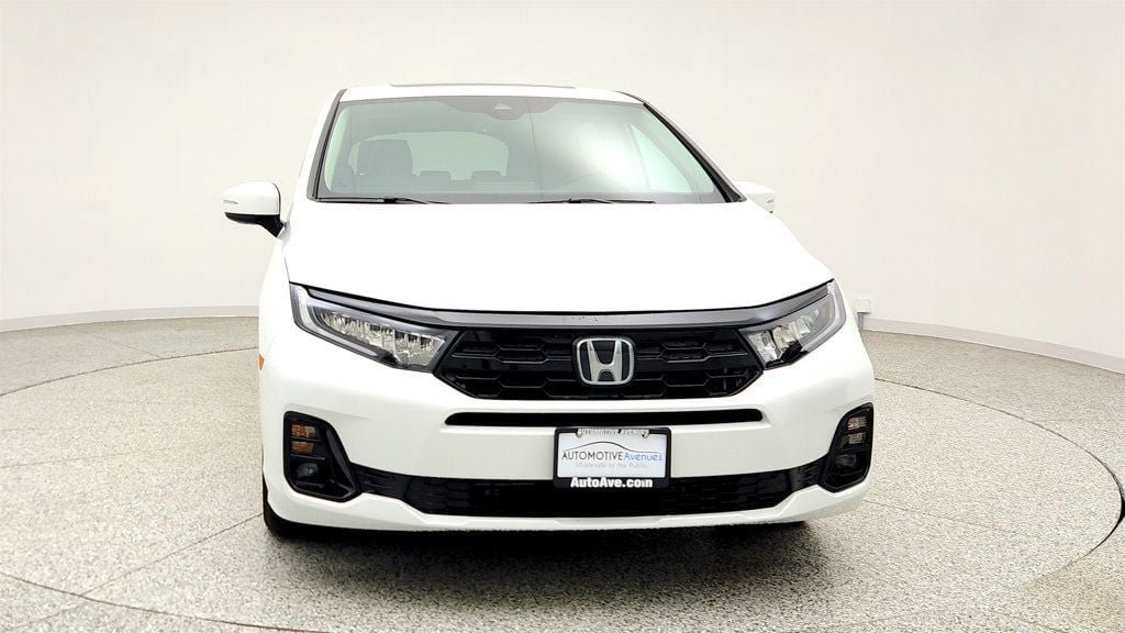 Used 2026 Honda Odyssey Elite image 2