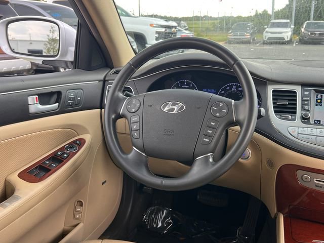 Used 2014 Hyundai Genesis 3.8 w/ Premium Package 02 RWD image 16