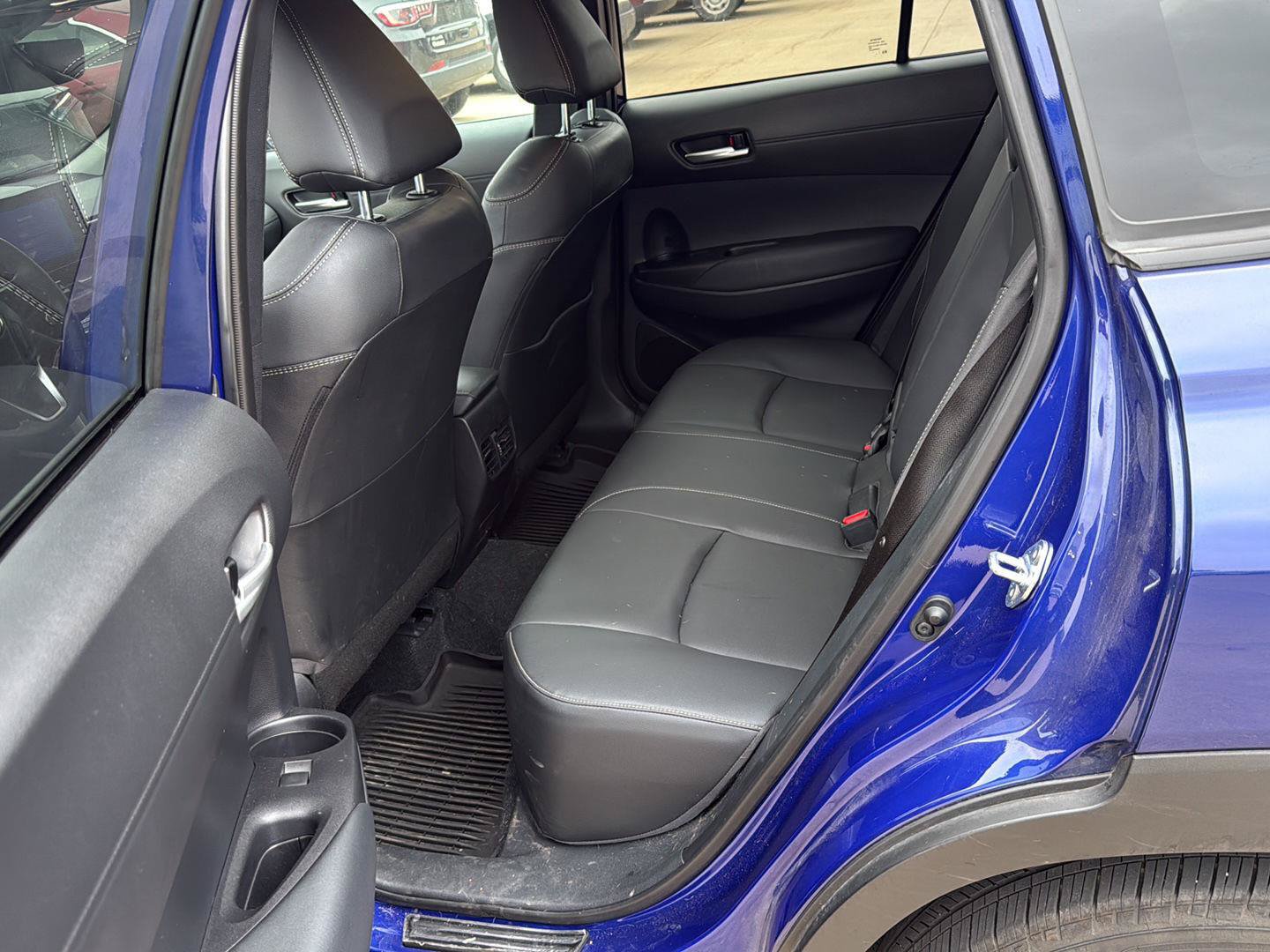 Used 2025 Toyota Corolla Cross XLE w/ Convenience Package AWD/4WD image 14