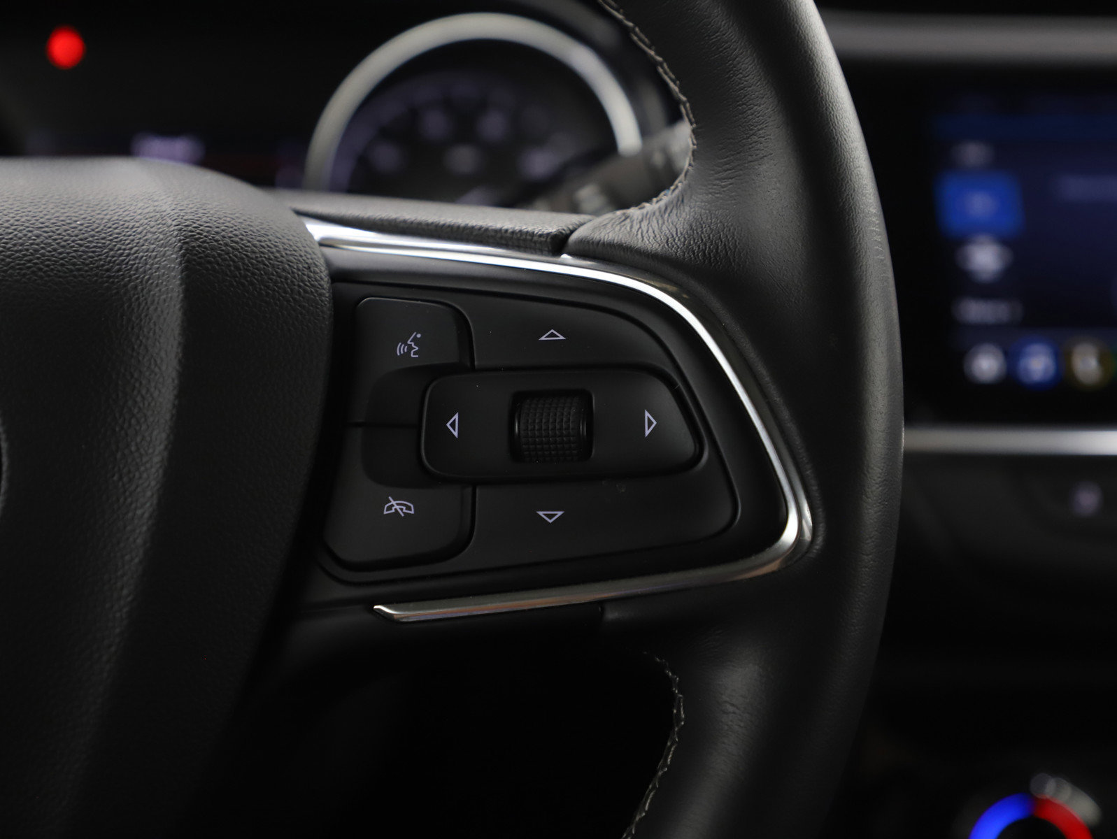 Used 2023 Buick Encore GX Preferred w/ Cold Weather Comfort Package image 27