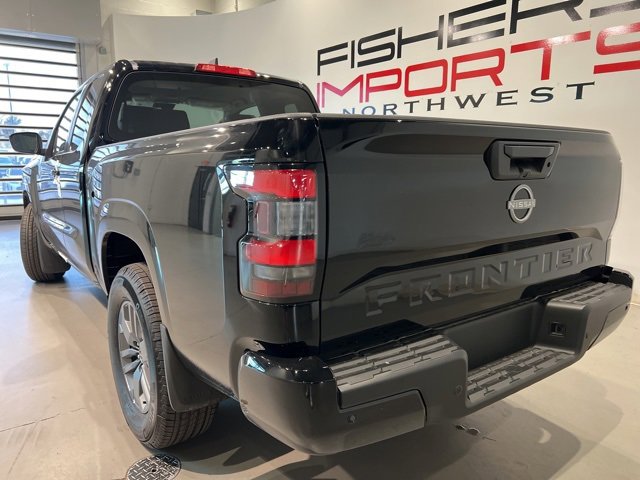 Used 2025 Nissan Frontier SV image 9