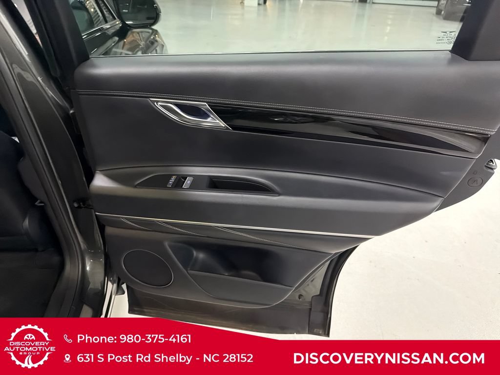Used 2025 Genesis GV80 2.5T Standard AWD/4WD image 42