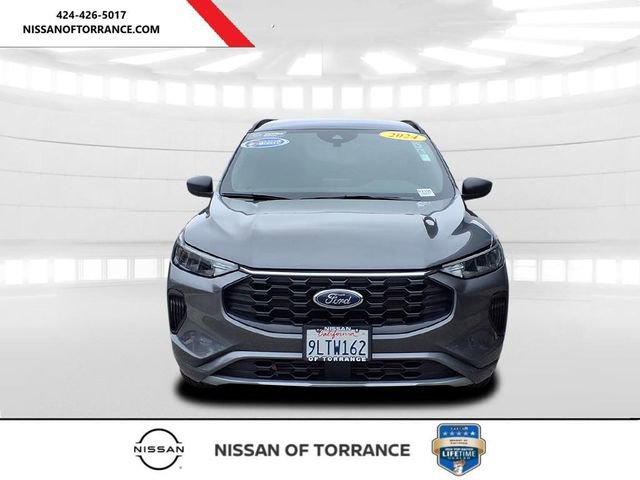 Used 2024 Ford Escape ST-Line image 2