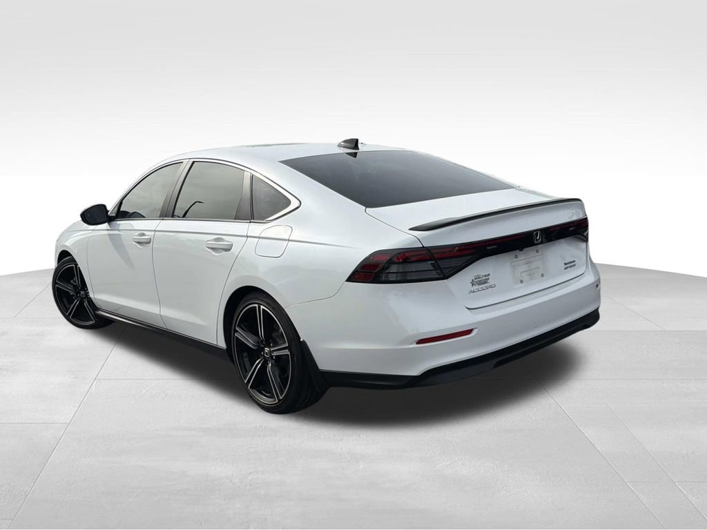 Used 2024 Honda Accord Sport image 5