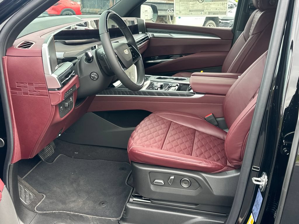 New 2026 Cadillac Escalade ESV Sport w/ LPO, ONYX Package AWD/4WD image 6