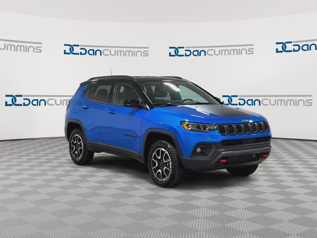 New 2026 Jeep Compass Trailhawk AWD/4WD image 2