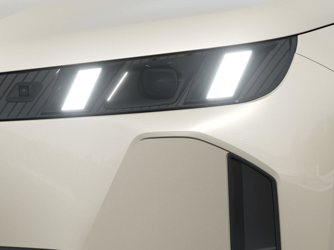 New 2026 BMW iX M70 image 6