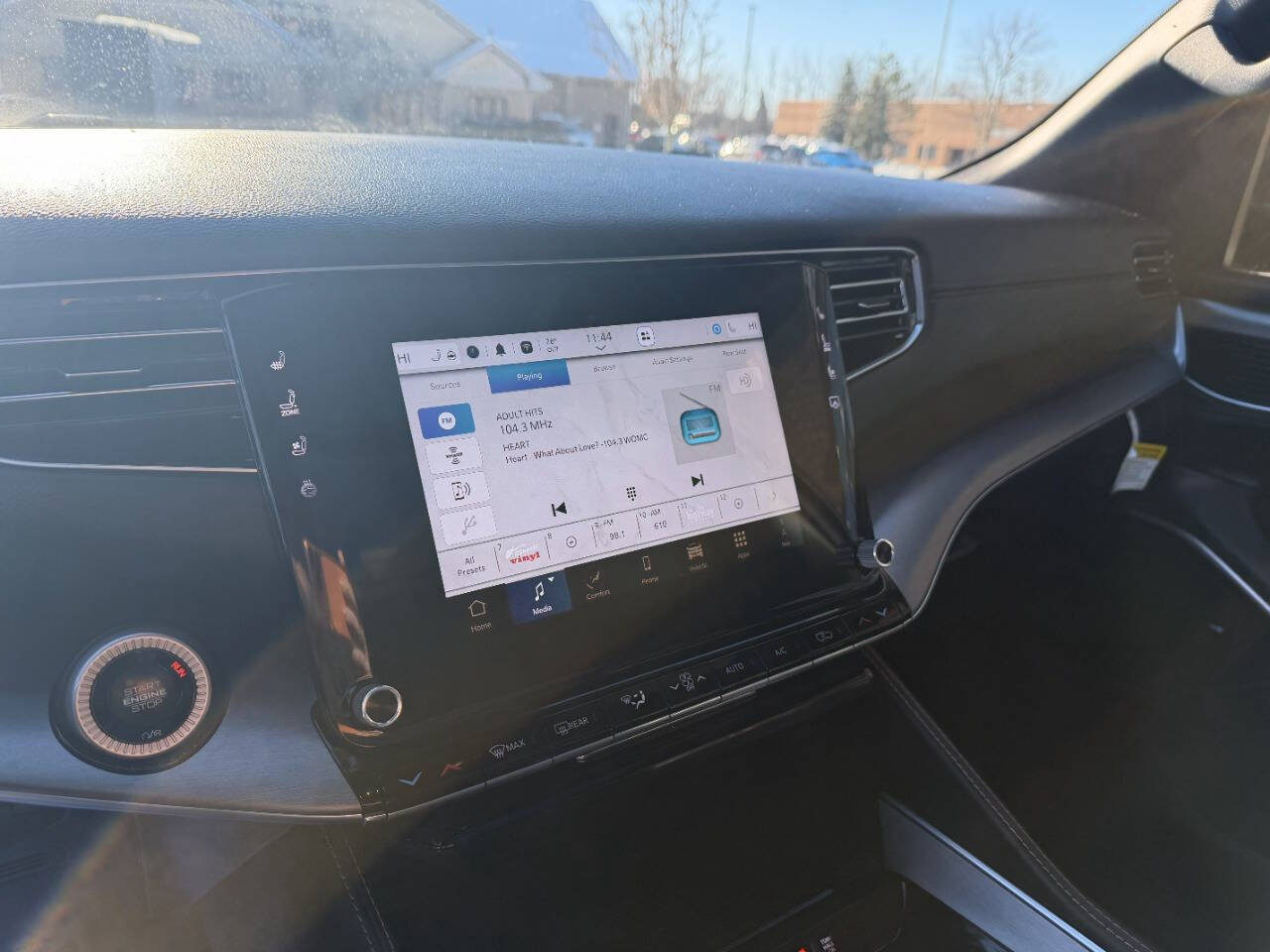 Used 2024 Jeep Wagoneer L Series II w/ Convenience Group I image 15