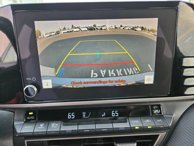 Used 2025 Toyota Camry SE FWD image 14