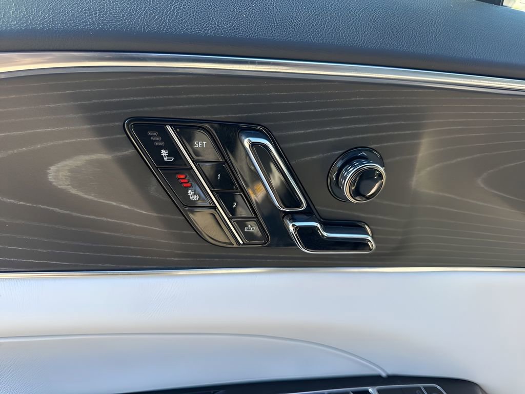 Used 2024 Cadillac Lyriq Luxury w/ LPO, Floor Liner Package image 10