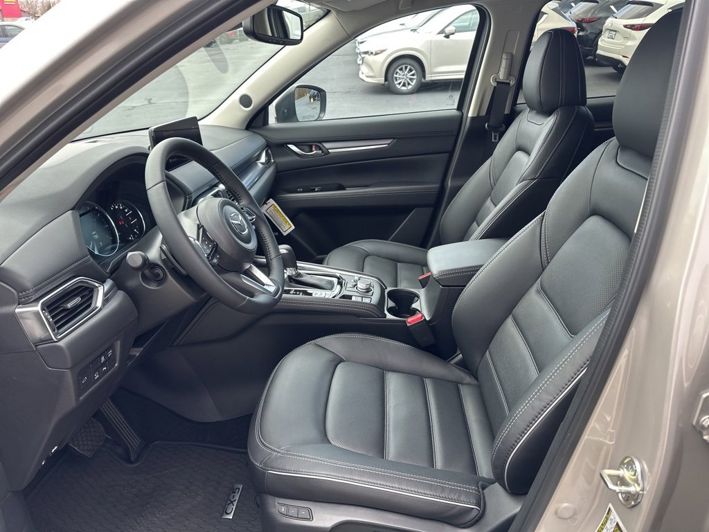New 2025 MAZDA CX-5 AWD 2.5 S w/ Premium Plus Pkg image 29