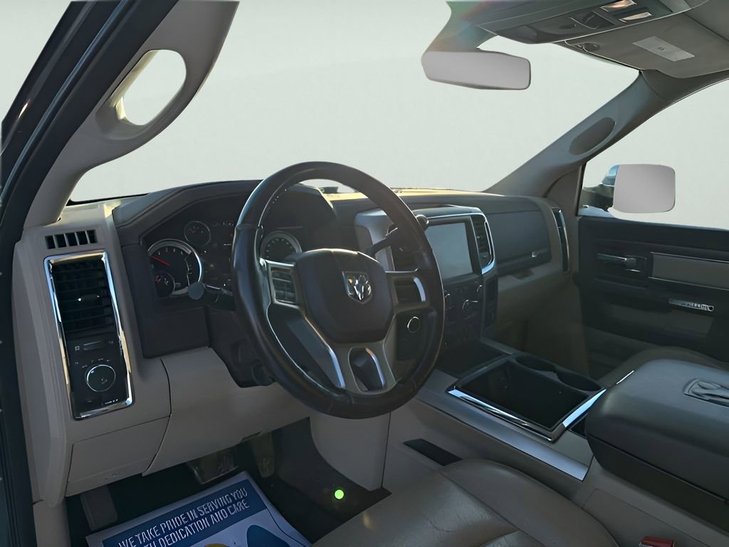 Used 2015 RAM 3500 Laramie image 20