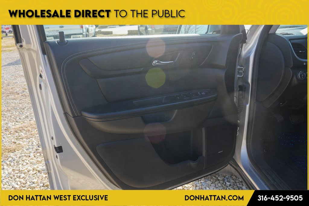 Used 2015 Chevrolet Traverse LT image 15