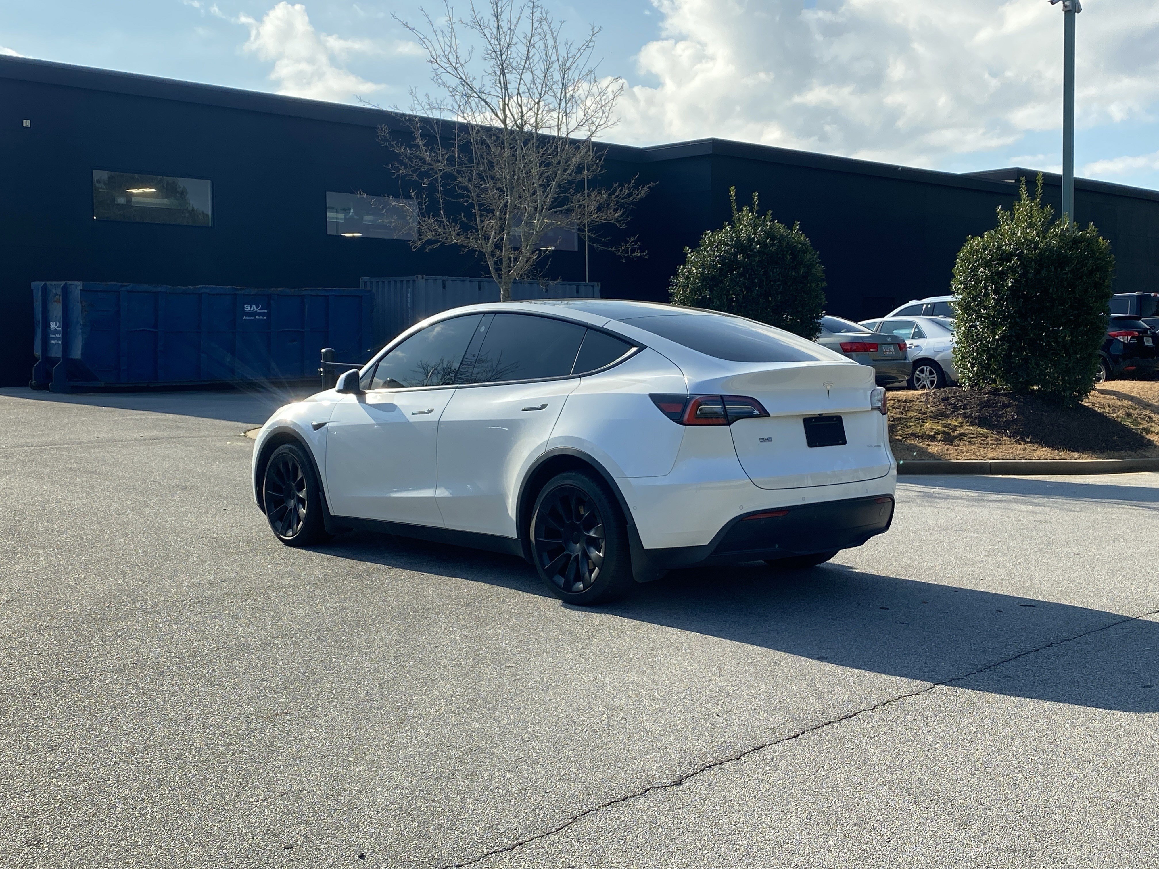 Used 2021 Tesla Model Y Long Range image 13