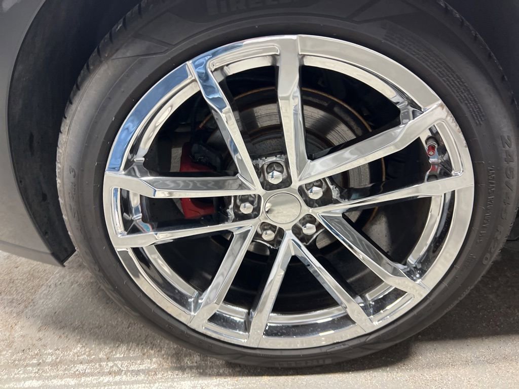 Used 2015 Chevrolet Camaro LT RWD image 38