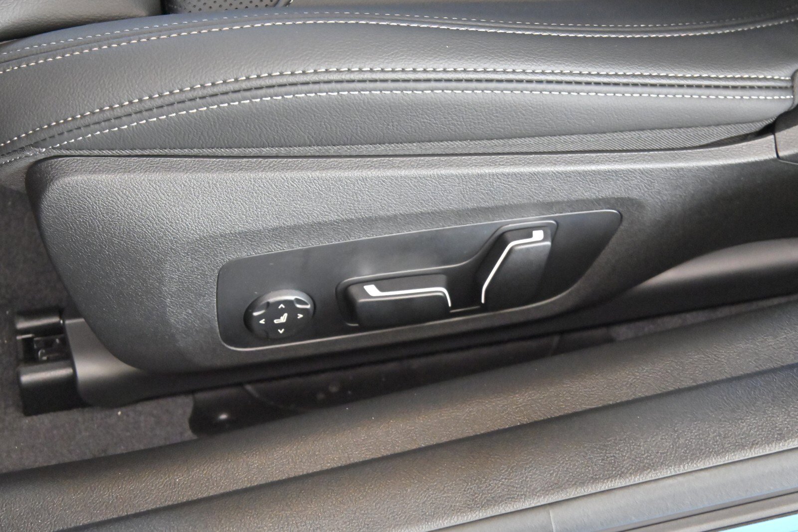 New 2026 BMW 430i xDrive Coupe w/ M Sport Package image 11