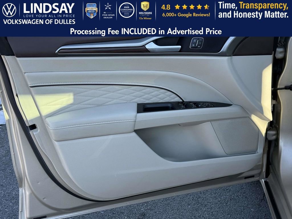 Used 2017 Ford Fusion Platinum image 8