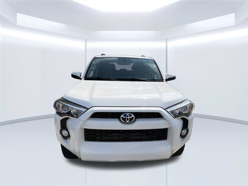 Used 2019 Toyota 4Runner SR5 RWD image 2