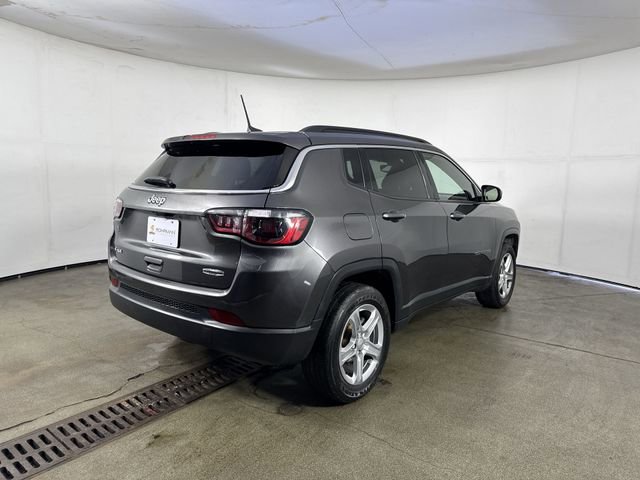 Used 2023 Jeep Compass Latitude w/ Sun and Sound Group AWD/4WD image 36