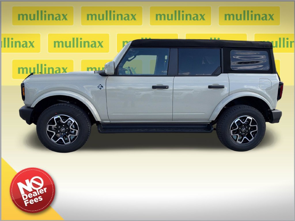 New 2026 Ford Bronco Outer Banks AWD/4WD image 2