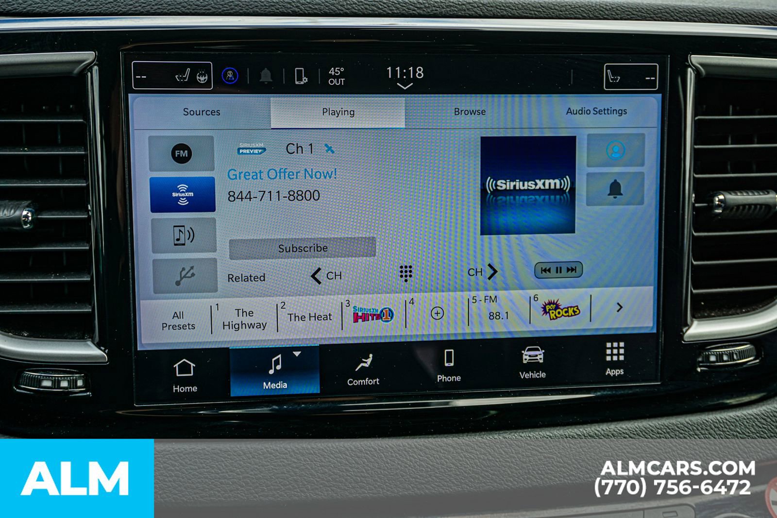 Used 2024 Chrysler Pacifica Touring-L image 42
