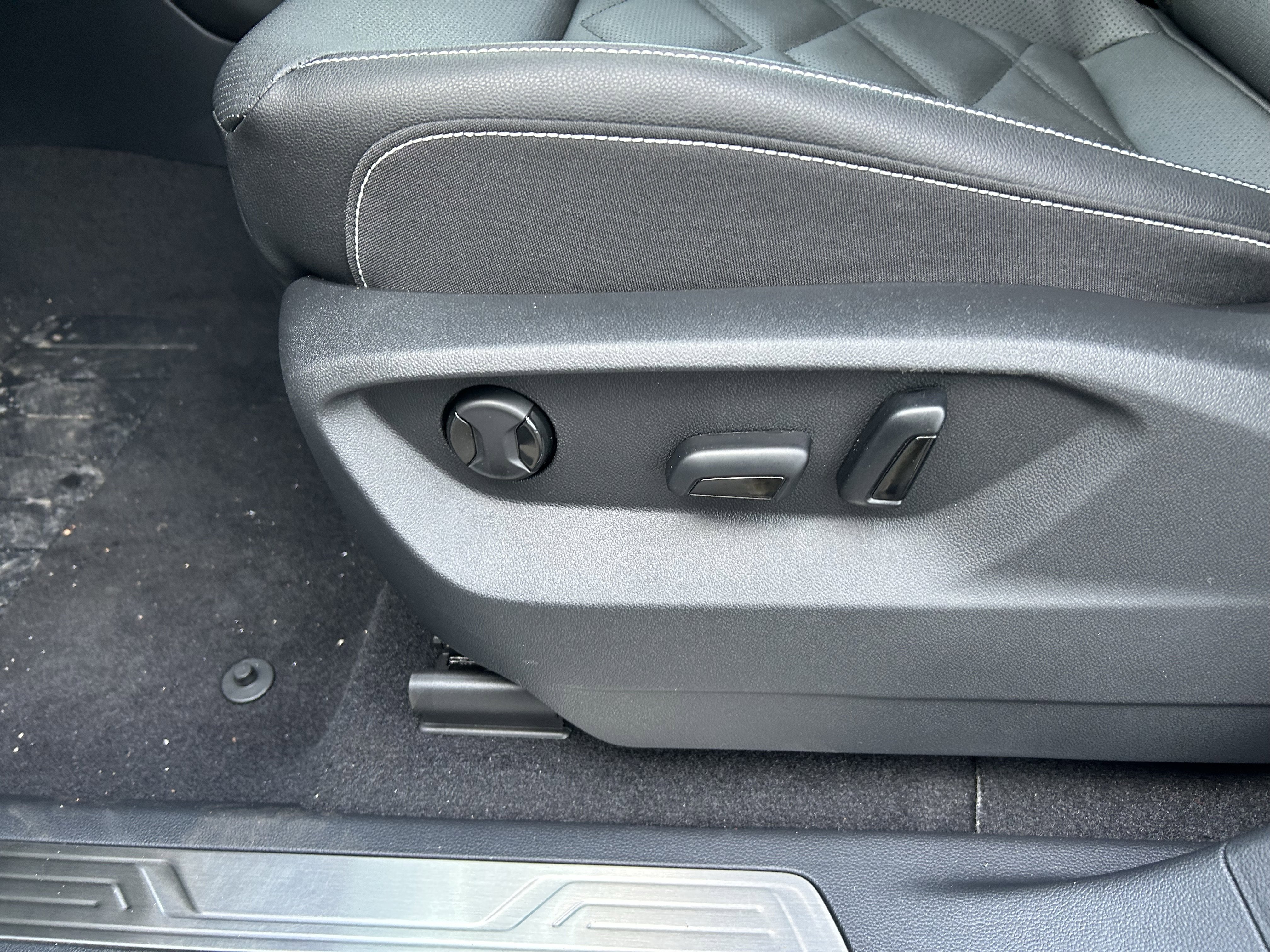 New 2026 Volkswagen Atlas SE image 21