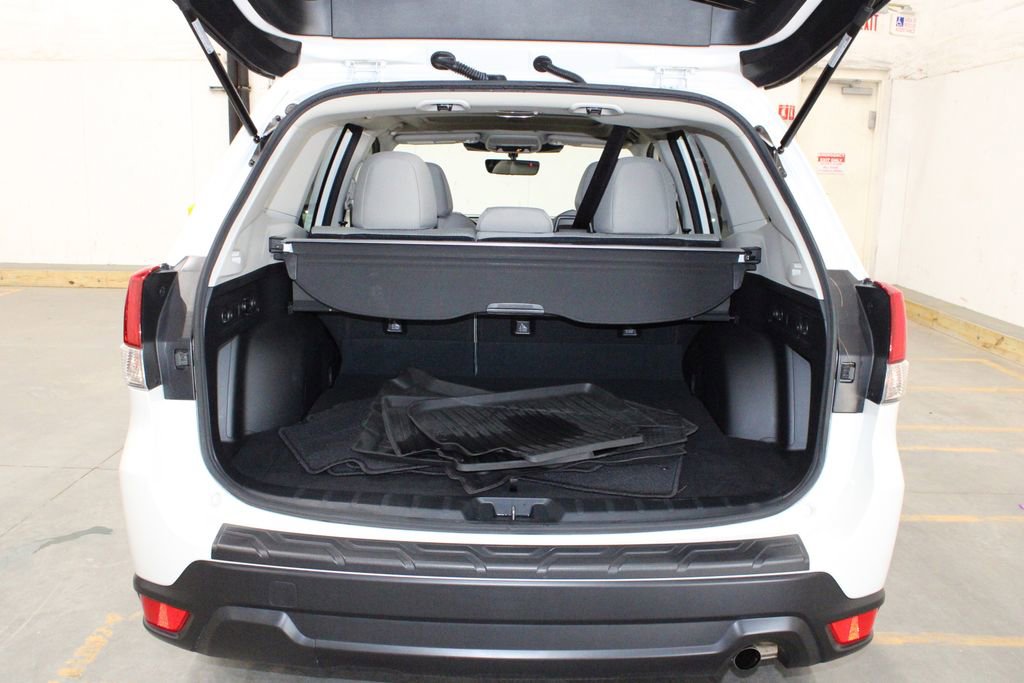 Used 2023 Subaru Forester Premium image 18
