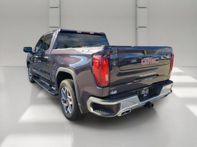 Used 2022 GMC Sierra 1500 SLT w/ SLT Premium Package AWD/4WD image 8