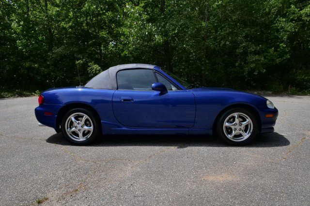 Used 1999 MAZDA MX-5 Miata 10th Anniversary Edition RWD image 42