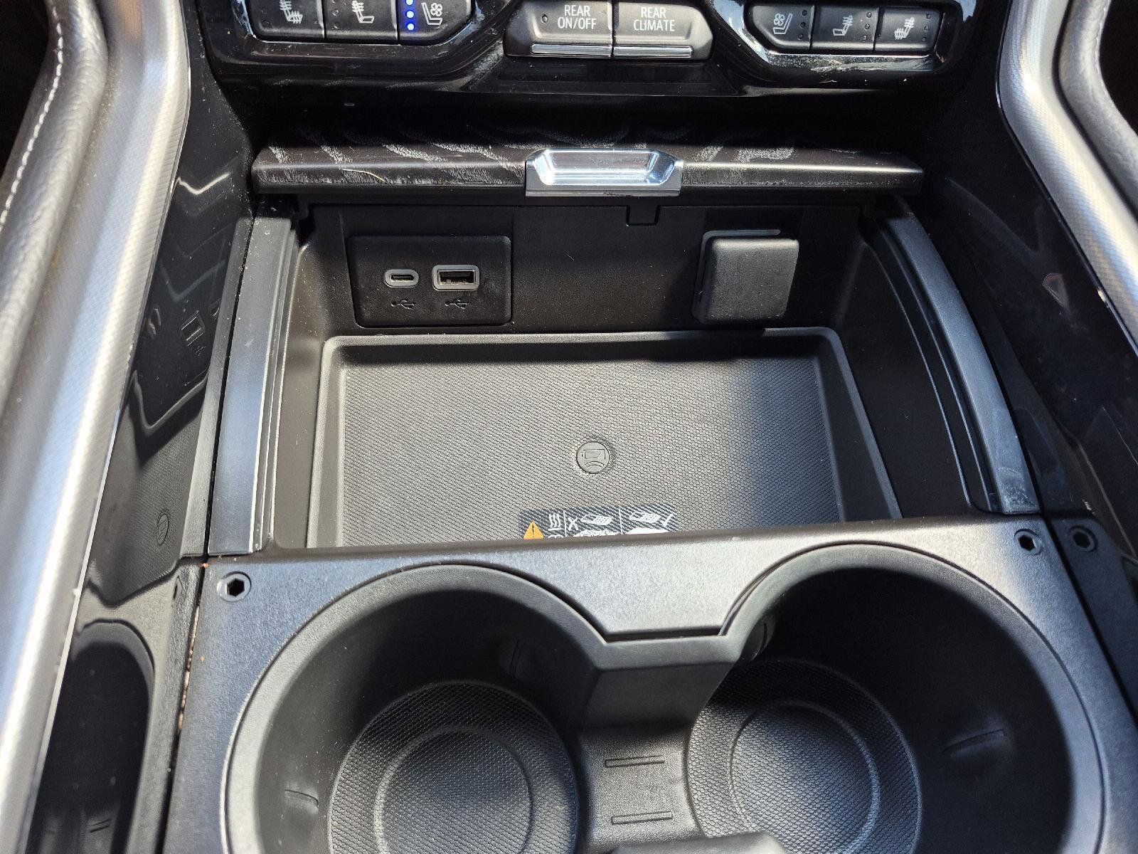 Used 2023 GMC Yukon Denali w/ LPO, Floor Liner Package image 11