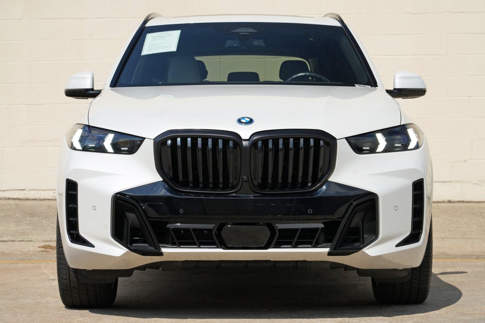 Used 2024 BMW X5 xDrive50e w/ M Sport Package AWD/4WD image 7
