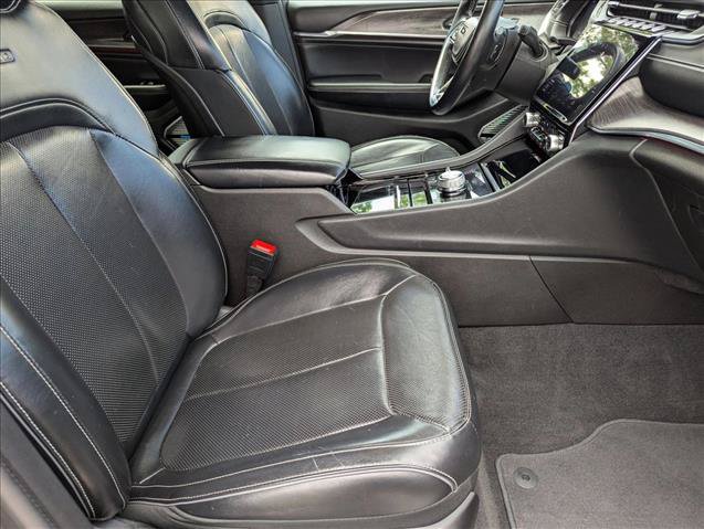 Used 2021 Jeep Grand Cherokee L Overland AWD/4WD image 22