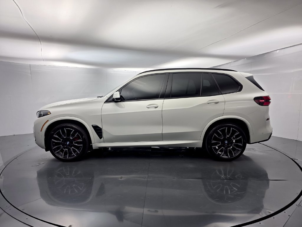 Certified 2025 BMW X5 sDrive40i w/ M Sport Package RWD image 7