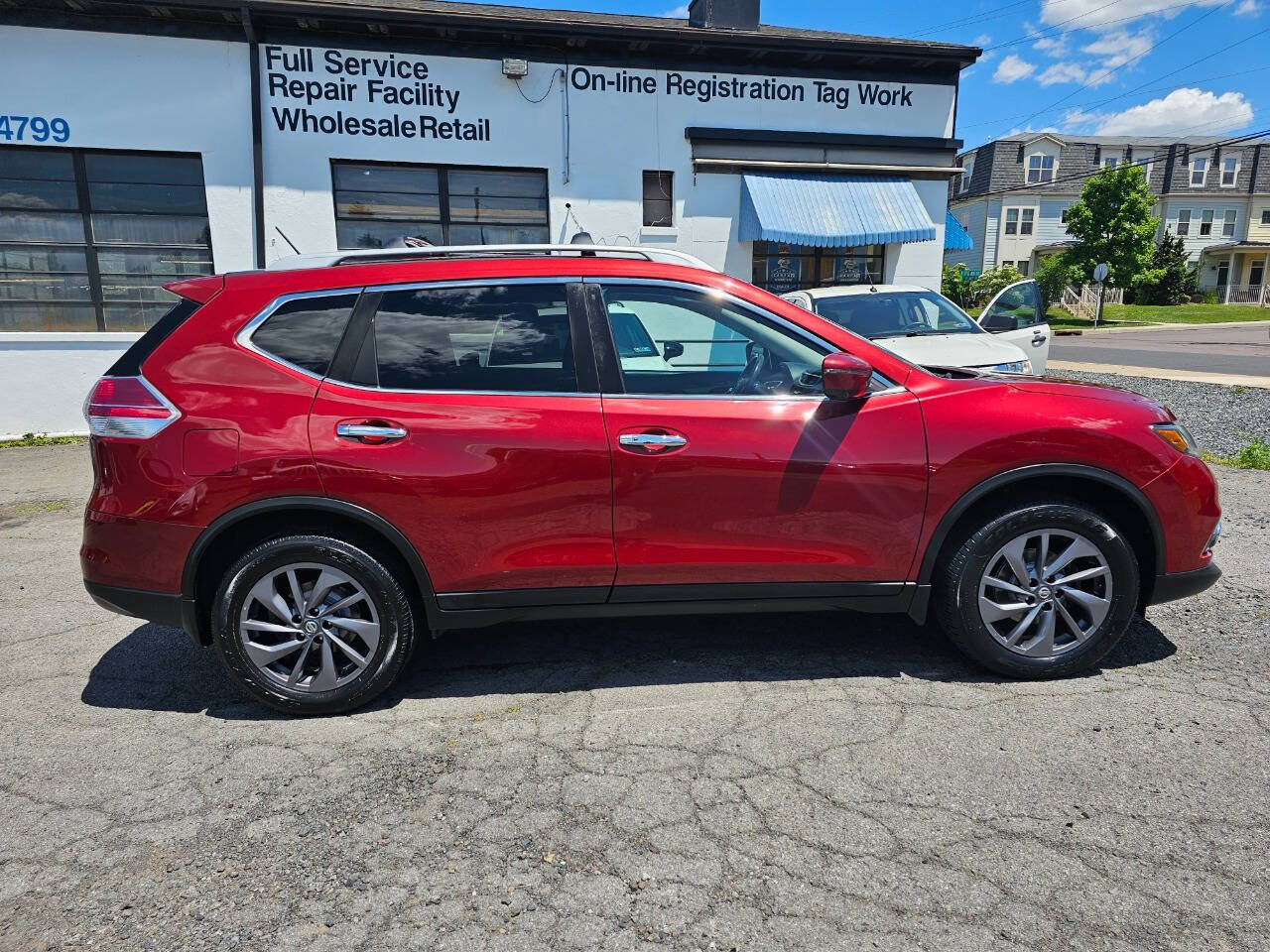 Used 2016 Nissan Rogue SL w/ SL Premium Package AWD/4WD image 4