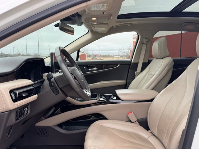 Used 2023 Lincoln Nautilus Reserve image 7
