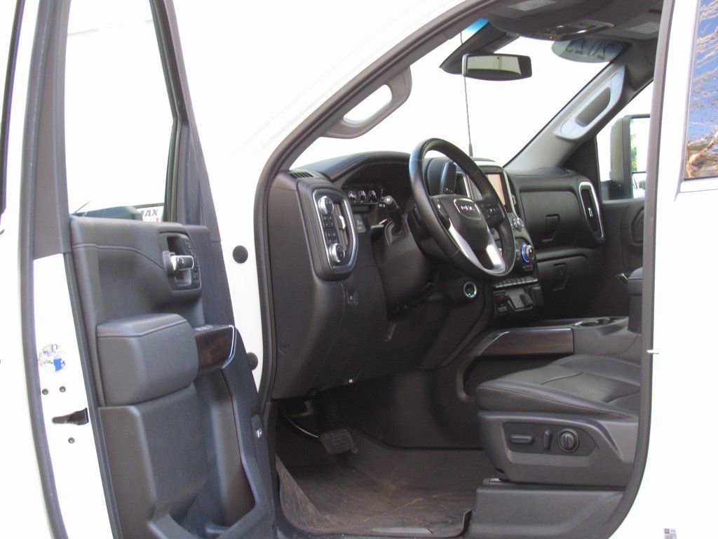 Used 2023 GMC Sierra 3500 SLT w/ SLT Premium Package AWD/4WD image 15