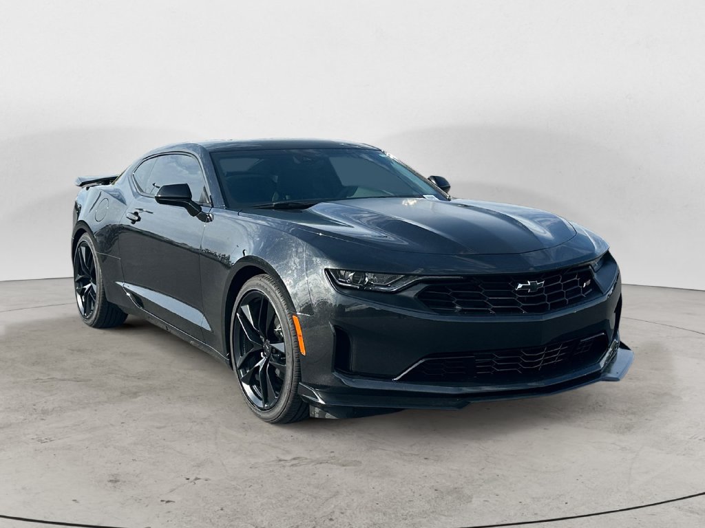 Certified 2024 Chevrolet Camaro LT RWD image 3