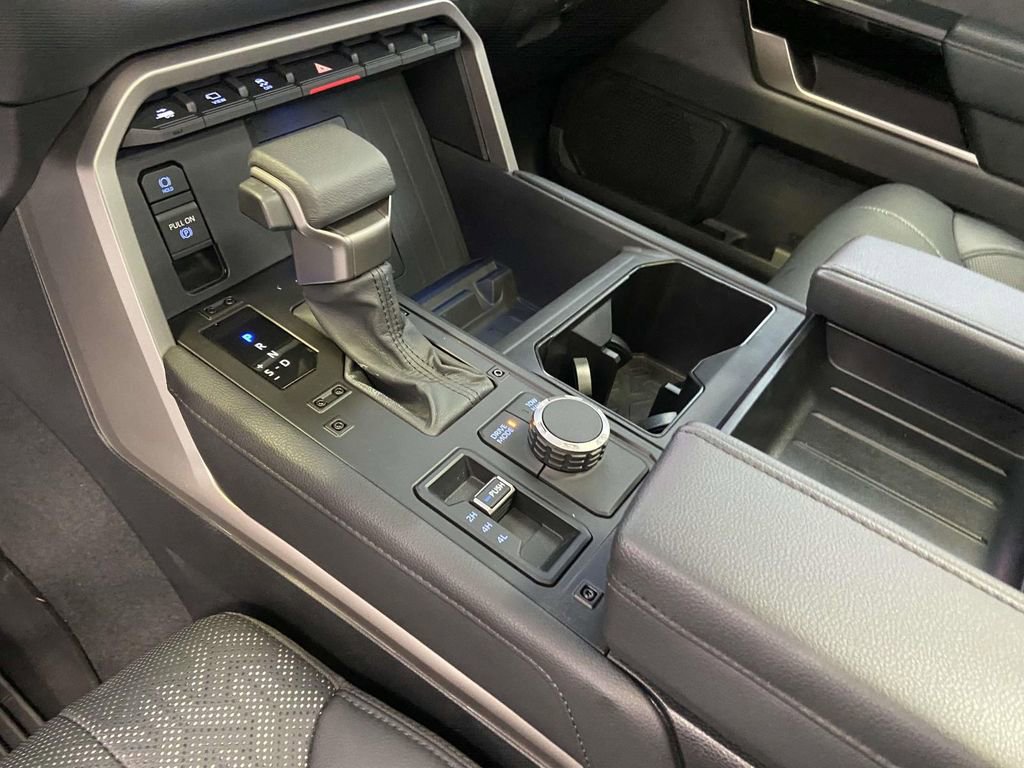 Used 2024 Toyota Tundra Limited AWD/4WD image 25