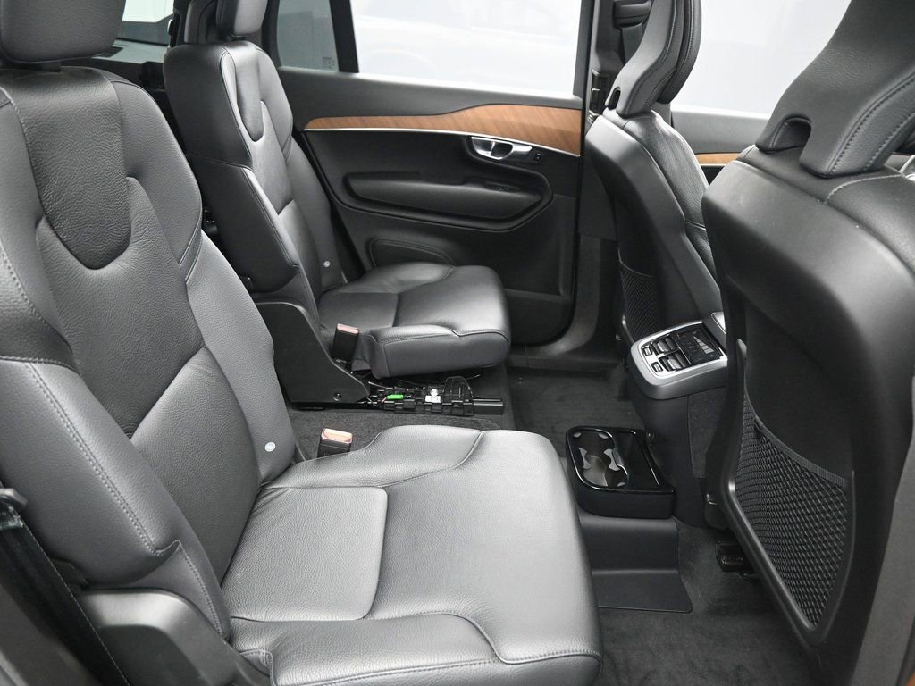 Used 2023 Volvo XC90 B6 Plus AWD/4WD image 36