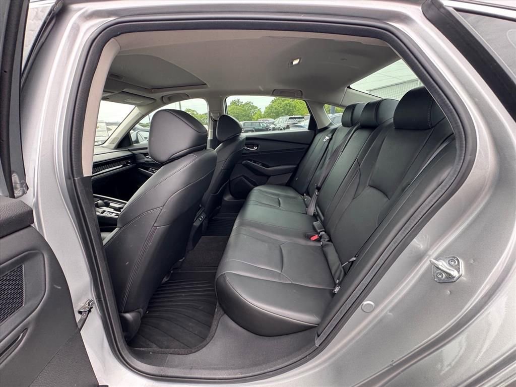Used 2024 Honda Accord Touring image 11