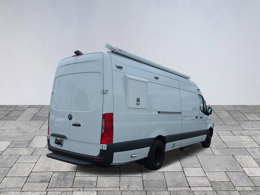 Used 2020 Mercedes-Benz Sprinter 3500 image 7