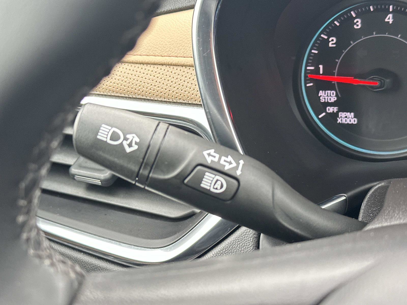 Certified 2023 Chevrolet Equinox Premier image 27