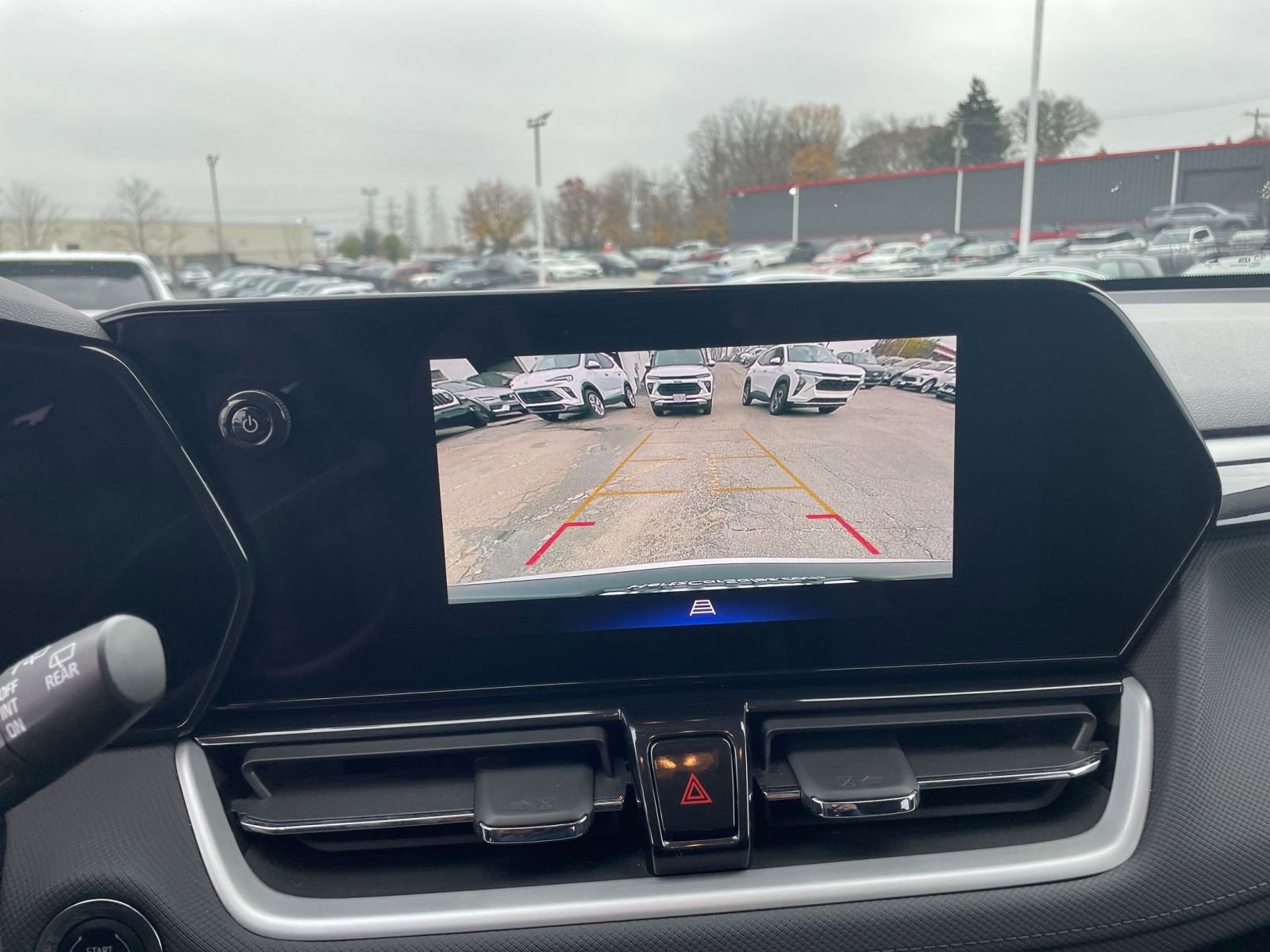 Used 2025 Chevrolet TrailBlazer LT image 17