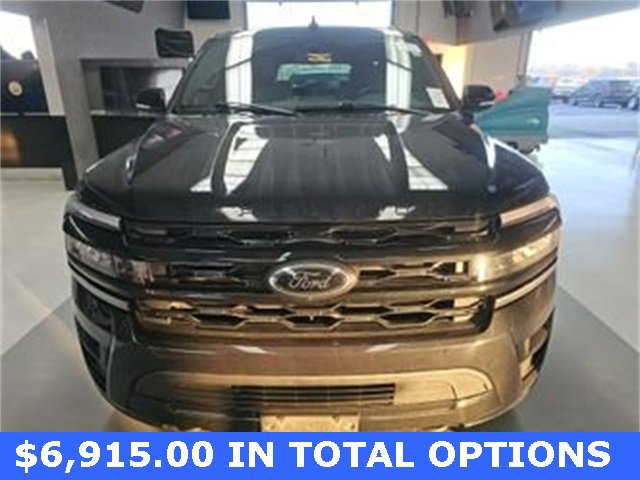 Used 2023 Ford Expedition Max Limited image 2