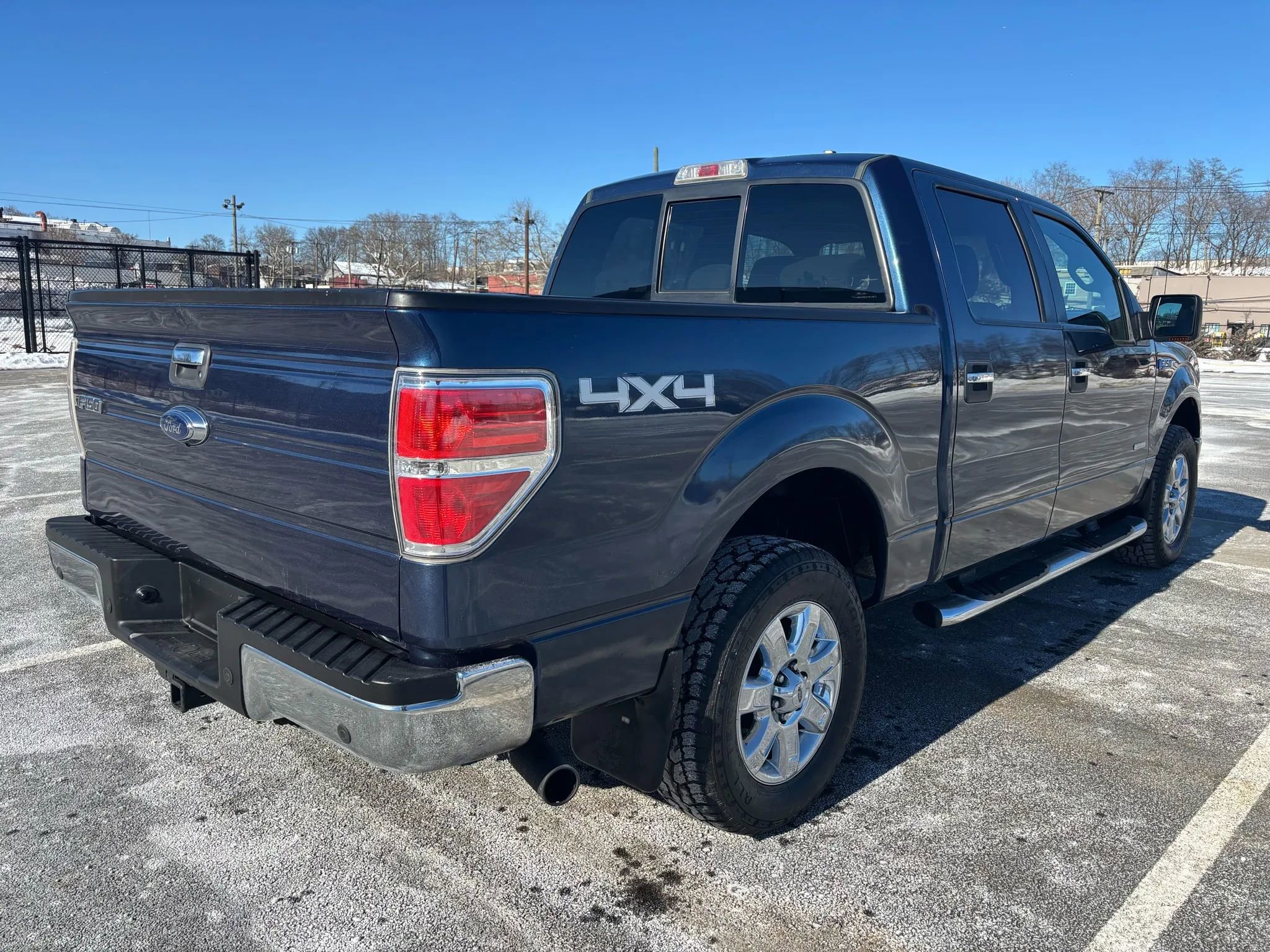 Used 2013 Ford F150 XLT w/ Luxury Equipment Group image 8