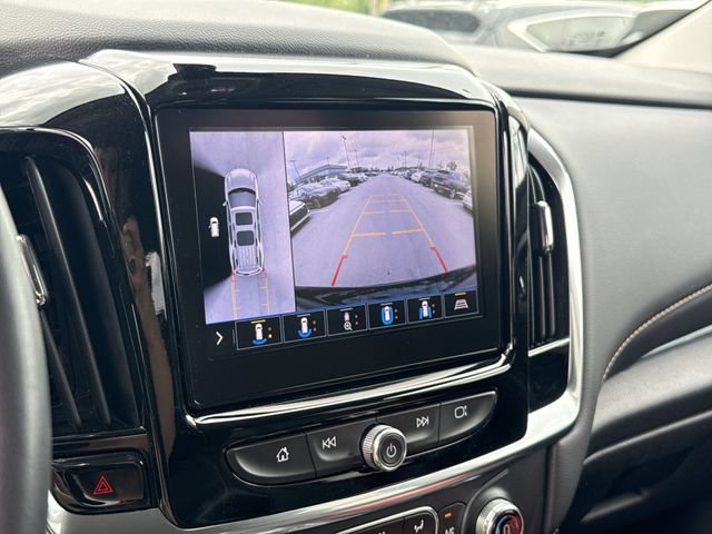 Used 2021 Chevrolet Traverse RS FWD image 17