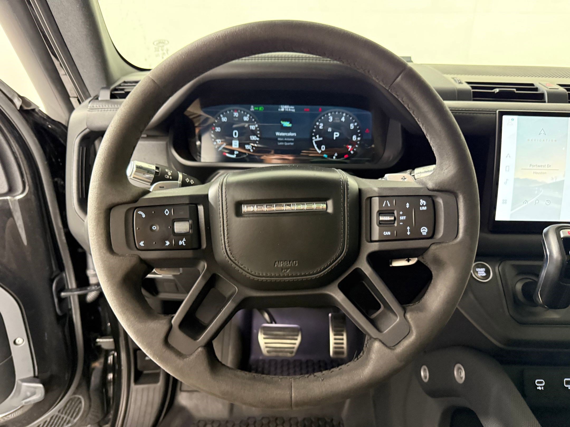 Used 2022 Land Rover Defender 110 V8 image 15