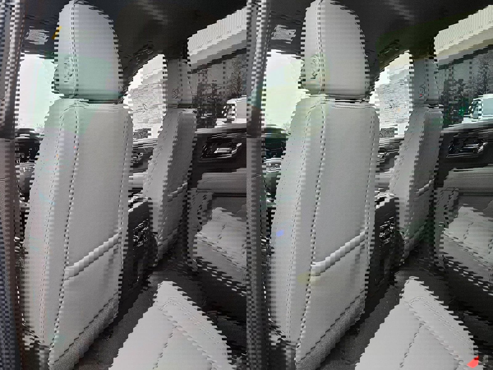 New 2026 GMC Yukon XL Elevation image 24